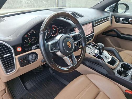 2020 Porsche Cayenne Cayenne