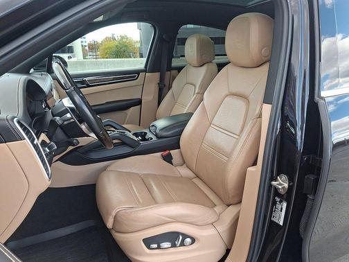2020 Porsche Cayenne Cayenne