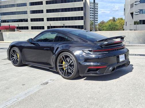 2021 Porsche 911 Turbo