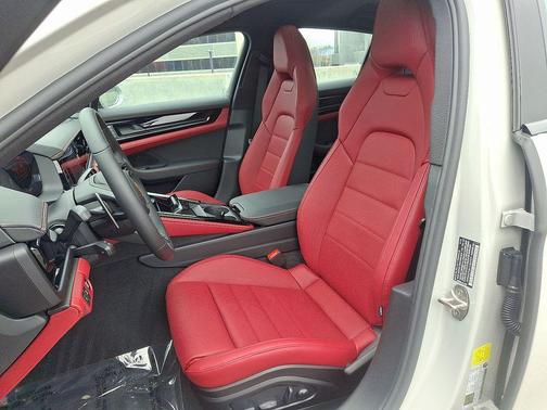 2026 Porsche Panamera 