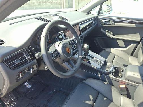 2026 Porsche Macan T