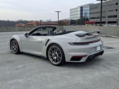 2021 Porsche 911 Turbo