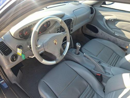 2001 Porsche 911 Carrera