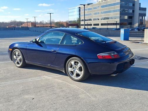 2001 Porsche 911 Carrera
