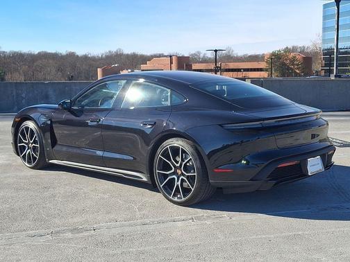 2026 Porsche Taycan 4