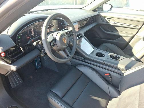 2026 Porsche Taycan 4