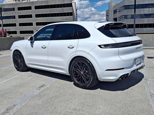 2026 Porsche Cayenne GTS