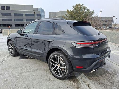 2025 Porsche Macan T