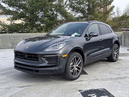 2025 Porsche Macan T