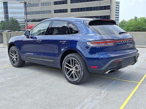 2025 Porsche Macan 