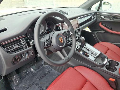 2026 Porsche Macan S