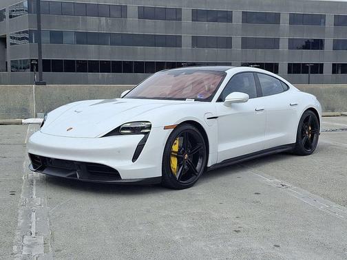 2022 Porsche Taycan Turbo S