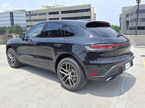 2025 Porsche Macan T