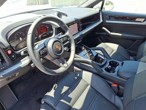 2025 Porsche Cayenne Cayenne