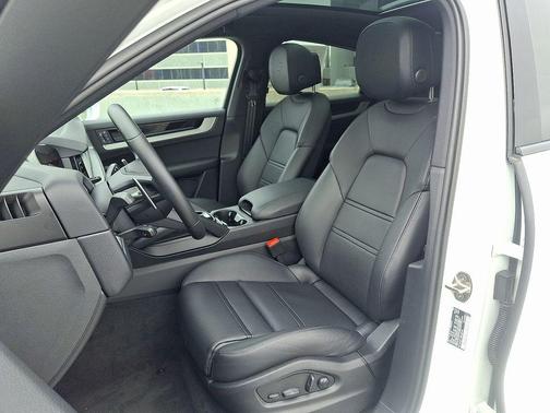 2025 Porsche Cayenne Cayenne