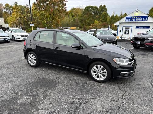 2018 Volkswagen Golf TSI SE