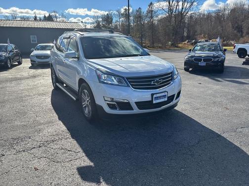 2017 Chevrolet Traverse 2LT