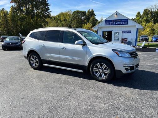2017 Chevrolet Traverse 2LT