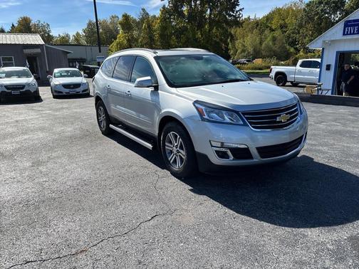 2017 Chevrolet Traverse 2LT
