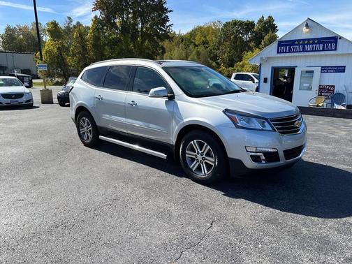 2017 Chevrolet Traverse 2LT