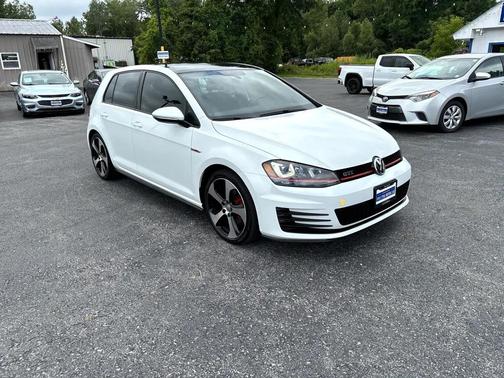 2016 Volkswagen Golf GTI 2.0T SE 4-Door
