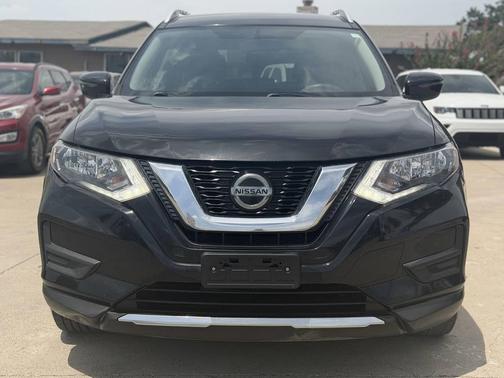 Magnetic Black 2018 Nissan Rogue SV