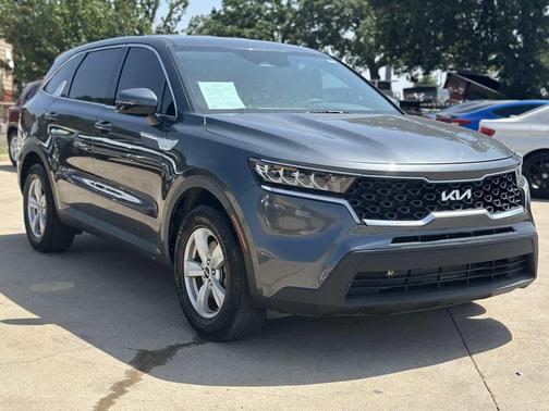 Gravity Grey 2023 Kia Sorento LX