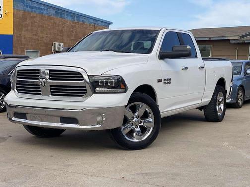 Bright White Clearcoat 2016 RAM 1500 Big Horn