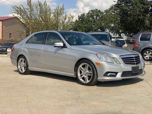 Iridium Silver Metallic 2011 Mercedes-Benz E-Class Luxury