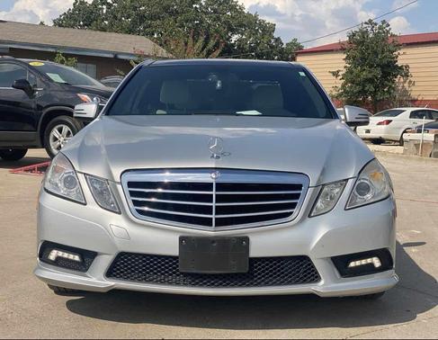 Iridium Silver Metallic 2011 Mercedes-Benz E-Class Luxury