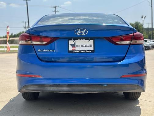Electric Blue Metallic 2018 Hyundai ELANTRA SE