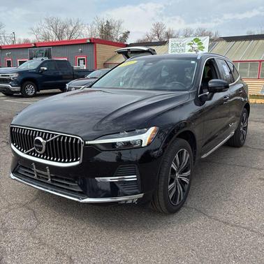 Onyx Black Metallic 2022 Volvo XC60 B6 Inscription