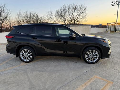 2021 Toyota Highlander Limited