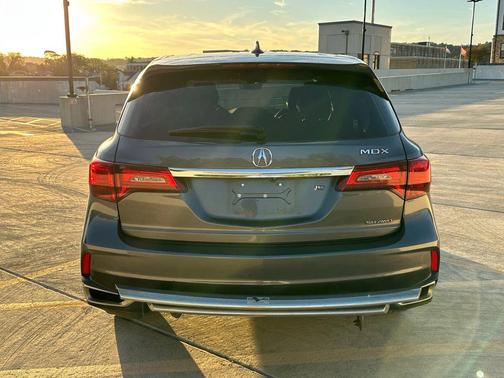 2017 Acura MDX 3.5L w/Technology Package