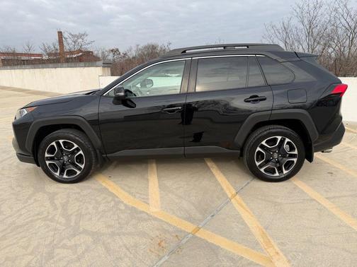 2019 Toyota RAV4 Adventure