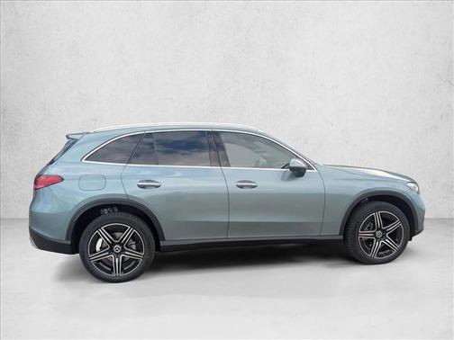 2026 Mercedes-Benz GLC 300 Base