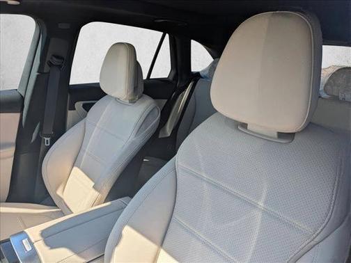 2026 Mercedes-Benz GLC 300 Base