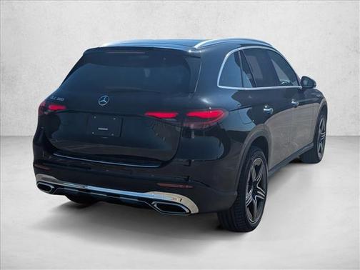 2026 Mercedes-Benz GLC 300 Base