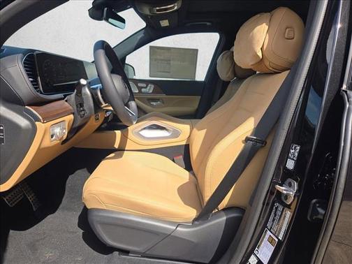 Obsidian Black Metallic 2026 Mercedes-Benz GLS 450 4MATIC