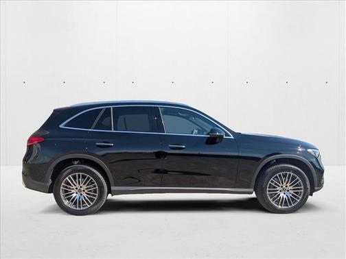 2026 Mercedes-Benz GLC 300 Base
