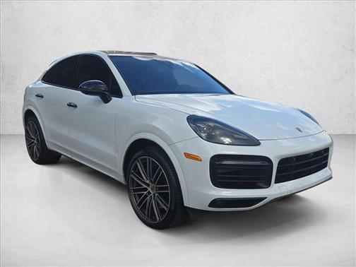 Carrara White Metallic 2023 Porsche Cayenne Platinum Edition