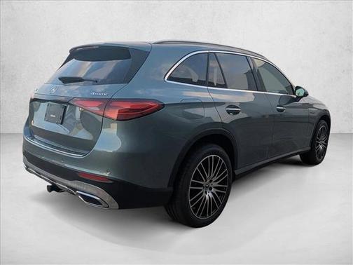 2025 Mercedes-Benz GLC 300 4MATIC