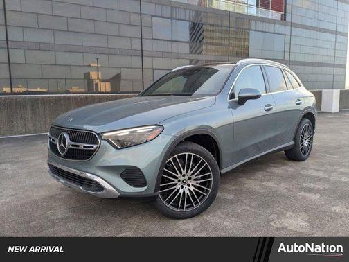 2025 Mercedes-Benz GLC 300 4MATIC