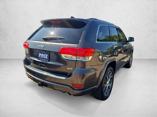 Granite Crystal Metallic Clearcoat 2020 Jeep Grand Cherokee Overland