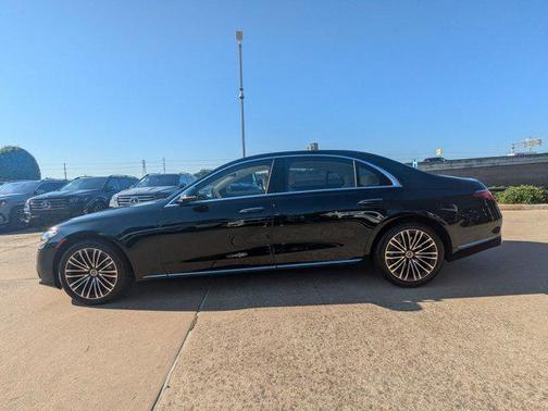 2023 Mercedes-Benz S-Class 4MATIC