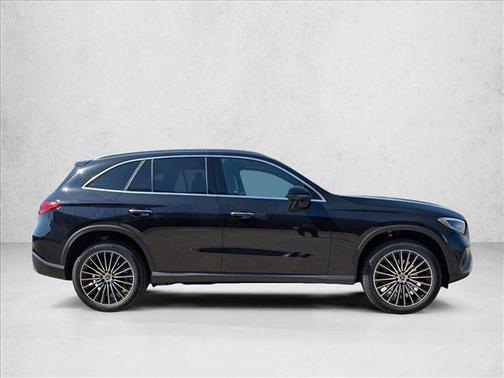 2026 Mercedes-Benz GLC 300 Base