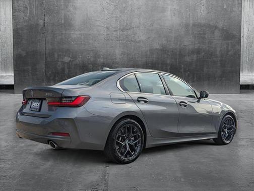 2025 BMW 330 i
