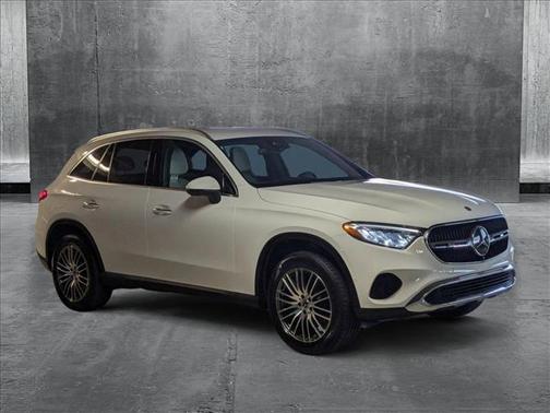 2025 Mercedes-Benz GLC 300 Base