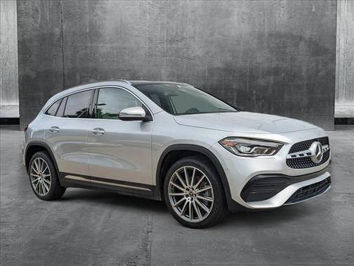 2021 Mercedes-Benz GLA 250 Base 4MATIC