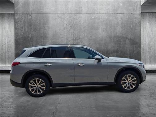 2025 Mercedes-Benz GLC 300 Base